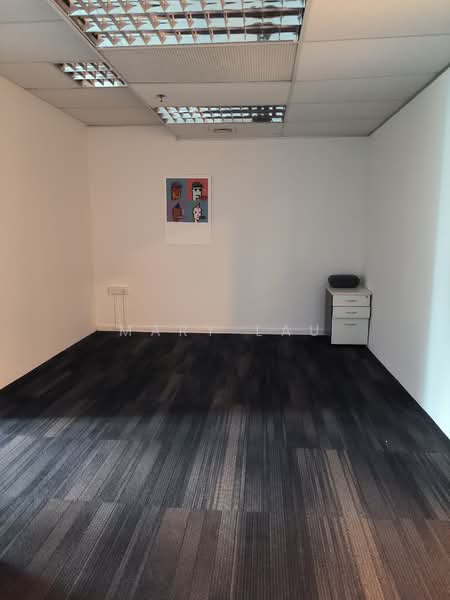 Hong Leong Building, 16 Raffles Quay, 985 sqft, Office For Rent, by Mary Lau, 500068349 - CommercialGuru.com.sg