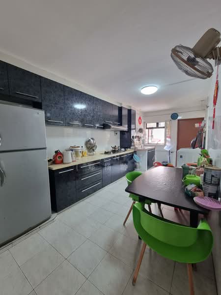 26 Jalan Berseh HDB Flat For Sale at S$ 650,000 | PropertyGuru Singapore - Kitchen