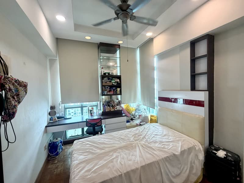 Hume Park II Condominium For Sale at S$ 3,800,000 | PropertyGuru Singapore - Bedroom 3