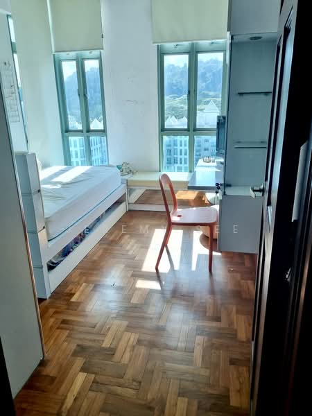 Hume Park II Condominium For Sale at S$ 3,800,000 | PropertyGuru Singapore - Bedroom 2