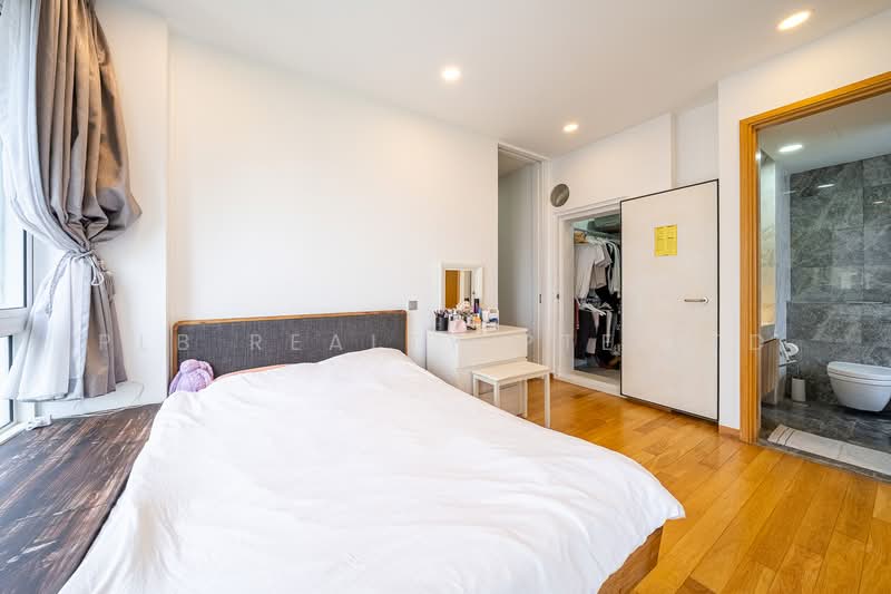 The Peak @ Cairnhill I Condominium For Sale at S$ 1,400,000 | PropertyGuru Singapore - Bedroom