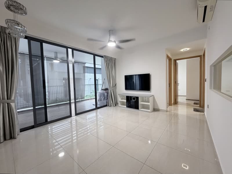 La Fiesta, Sengkang Square, 3 Bedrooms, 1,119 sqft, Condominium For Sale, by Amy Goh, 500068367 - Living Room - PropertyGuru.com.sg