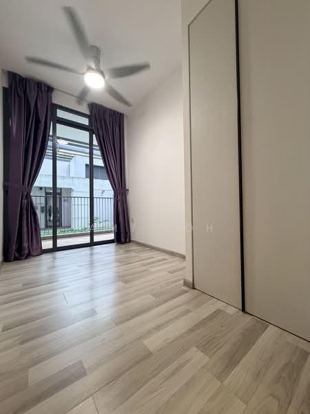 La Fiesta, Sengkang Square, 3 Bedrooms, 1,119 sqft, Condominium For Sale, by Amy Goh, 500068367 - Interior - PropertyGuru.com.sg