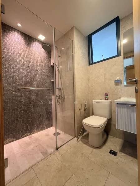 La Fiesta, Sengkang Square, 3 Bedrooms, 1,119 sqft, Condominium For Sale, by Amy Goh, 500068367 - Bathroom - PropertyGuru.com.sg