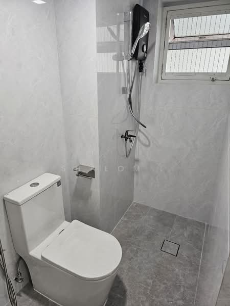 The Woodgrove, 3 Woodgrove Drive, 3 Bedrooms, 893 sqft, Apartment For Sale, by Shalom ., 500068381 - PropertyGuru.com.sg