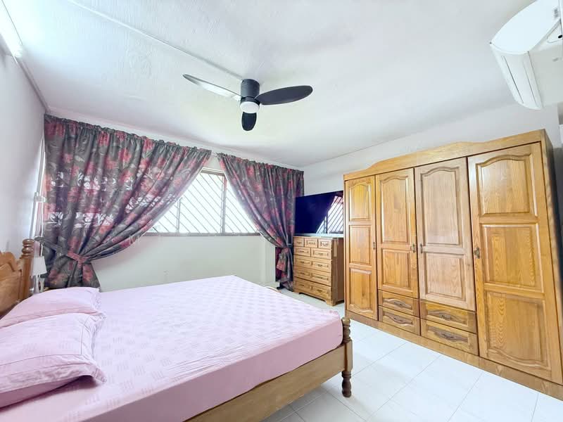 786 Yishun Ring Road HDB Flat For Sale at S$ 699,999 | PropertyGuru Singapore - Bedroom