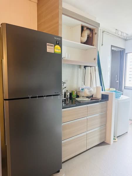 63 New Upper Changi Road HDB Flat For Sale at S$ 550,000 | PropertyGuru Singapore - Kitchen