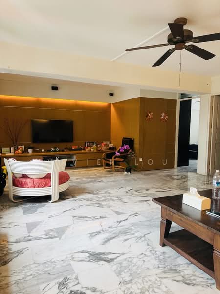 63 New Upper Changi Road HDB Flat For Sale at S$ 550,000 | PropertyGuru Singapore - Living Room