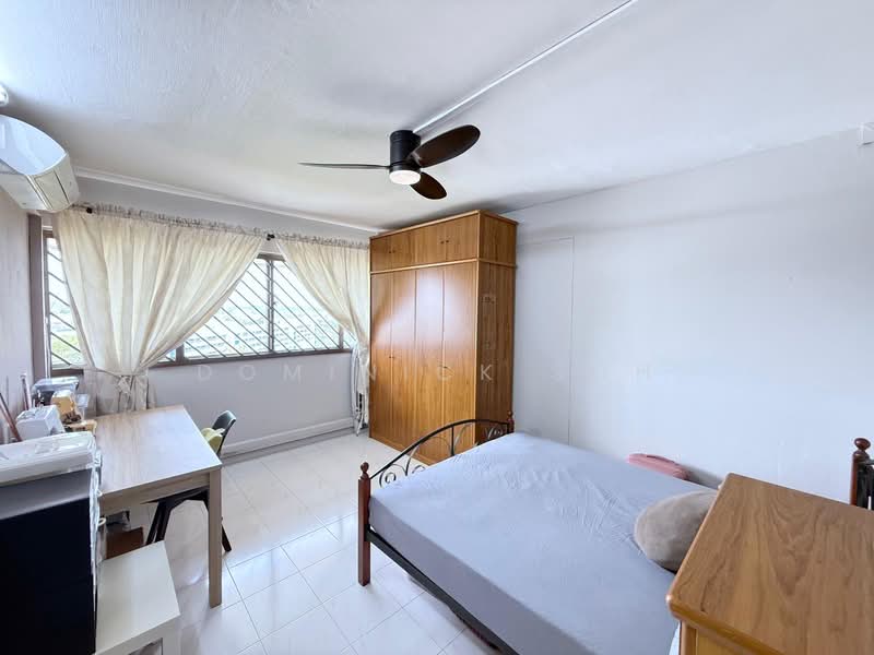 786 Yishun Ring Road HDB Flat For Sale at S$ 699,999 | PropertyGuru Singapore - Bedroom