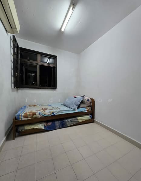 28 Hoy Fatt Road HDB Flat For Sale at S$ 308,000 | PropertyGuru Singapore - Bedroom