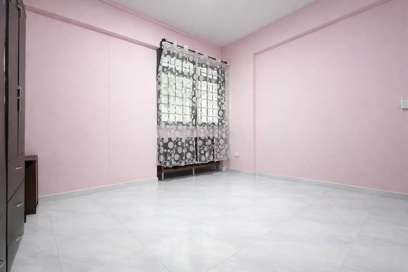 790 Woodlands Avenue 6 HDB Flat For Sale at S$ 545,000 | PropertyGuru Singapore - Common Room