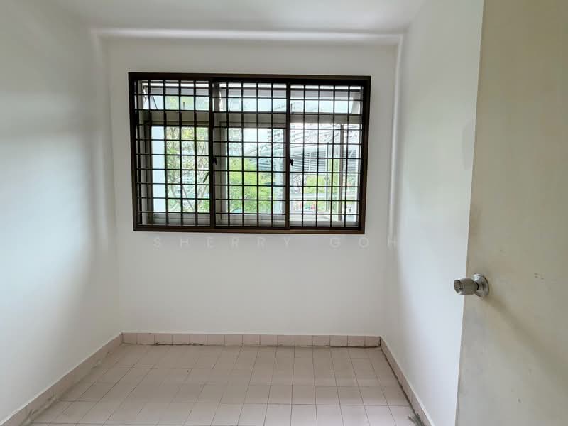 1 Lorong 7 Toa Payoh HDB Flat For Sale at S$ 350,000 | PropertyGuru Singapore - Interior