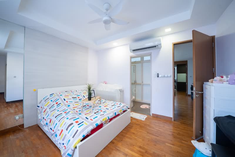 Springside Avenue Terraced House For Sale at S$ 4,500,000 | PropertyGuru Singapore - Bedroom