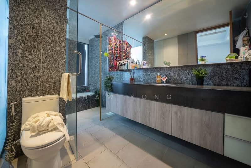 Springside Avenue Terraced House For Sale at S$ 4,500,000 | PropertyGuru Singapore - Bathroom
