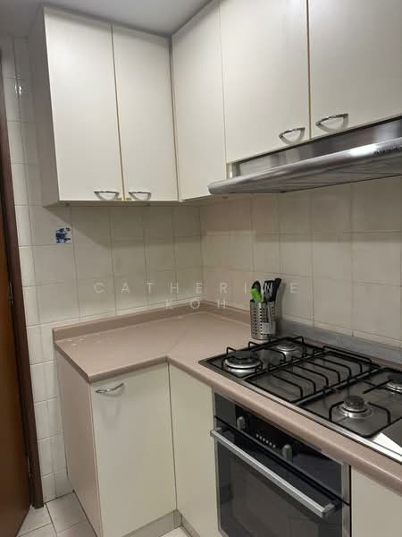 Burlington Square, 175 Bencoolen Street, Room Rental, 100 sqft, Apartment For Rent, by Catherine Koh, 500068406 - Kitchen 3 - PropertyGuru.com.sg