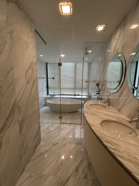 VIVA, 2 Suffolk Walk, 4 Bedrooms, 1,959 sqft, Condominium For Rent, by Jaime Lee, 500068408 - Bathroom - PropertyGuru.com.sg