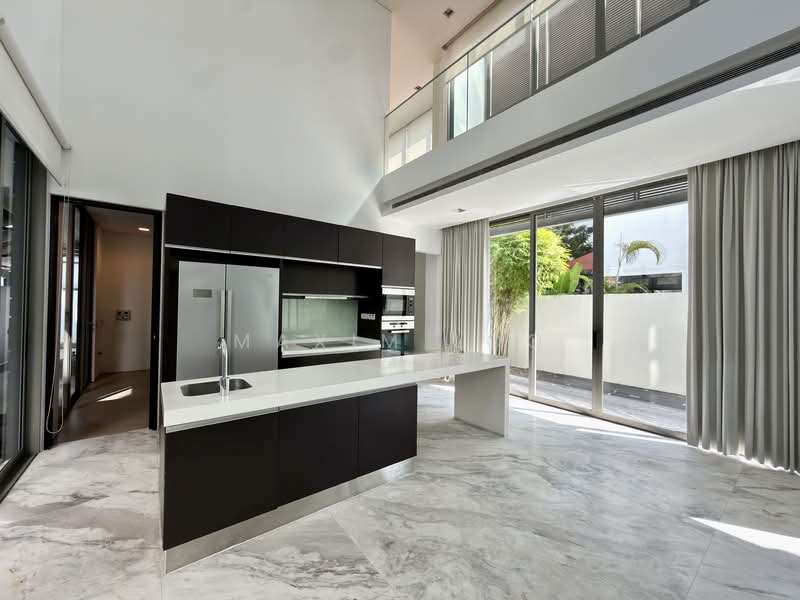 Bungalow House near Botanic Garden, , 5 Bedrooms, 7,400 sqft, Detached House For Rent, by Maxim Loo, 500068410 - Kitchen - PropertyGuru.com.sg