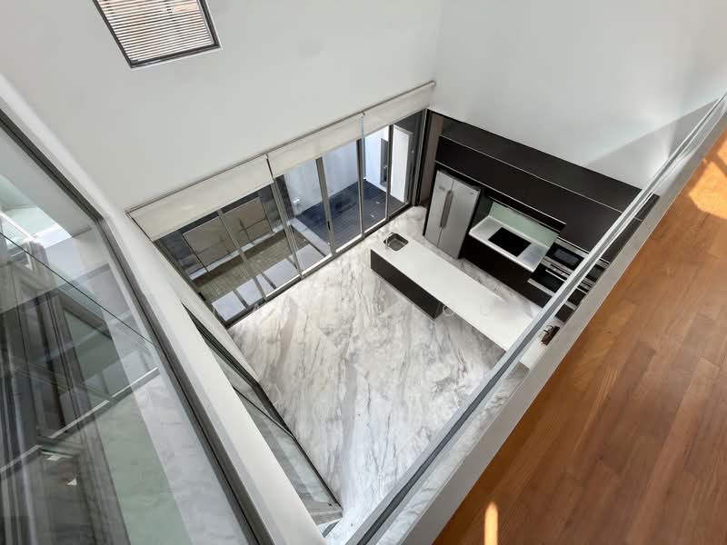 Bungalow House near Botanic Garden, , 5 Bedrooms, 7,400 sqft, Detached House For Rent, by Maxim Loo, 500068410 - Kitchen - PropertyGuru.com.sg