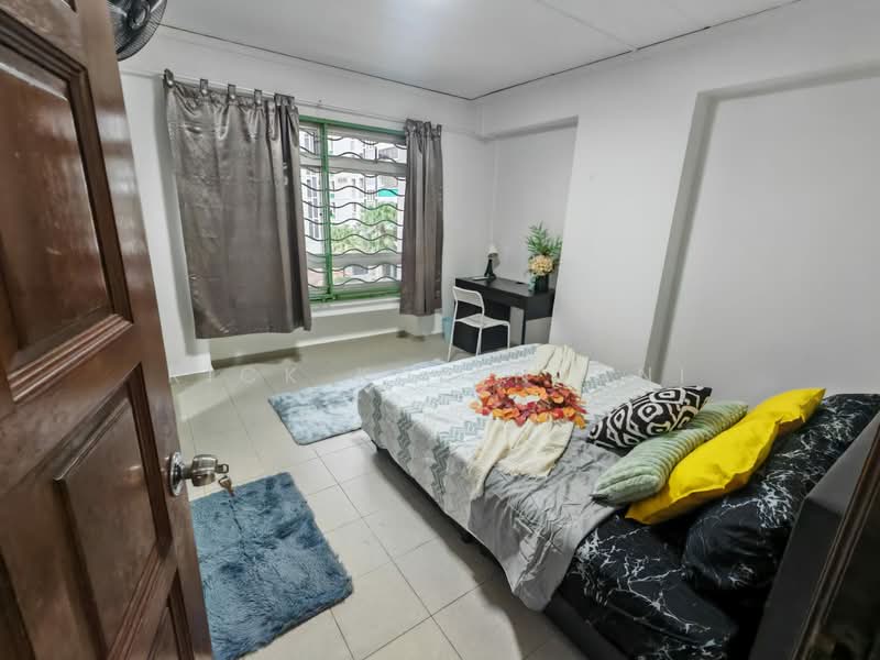 Worker Unit Welcome 8 Pax, Pasir Ris HDB Executive, 1 Bedroom, 1,700 sqft, HDB Flat For Rent, by Rick Khiantani, 500068415 - Bedroom - PropertyGuru.com.sg