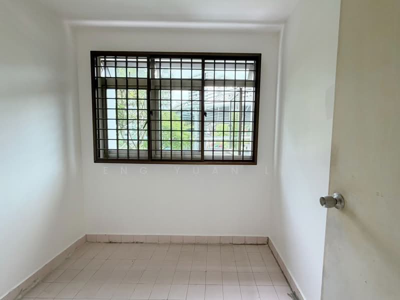 1 Lorong 7 Toa Payoh HDB Flat For Sale at S$ 350,000 | PropertyGuru Singapore