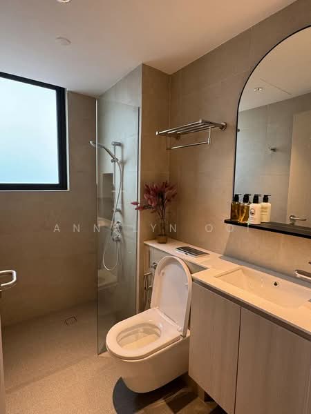 ⭐Freehold Serviced Apartment & Commercial along Balestier Road⭐, , 6,811 sqft, Land with Building / En-bloc For Sale, by Annalyn Ooi, 500068438 - Bathroom - CommercialGuru.com.sg