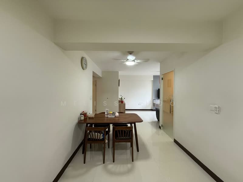 288A Compassvale Crescent HDB Flat For Sale at S$ 798,000 | PropertyGuru Singapore - Dining Room