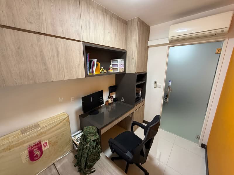 288A Compassvale Crescent HDB Flat For Sale at S$ 798,000 | PropertyGuru Singapore - Study