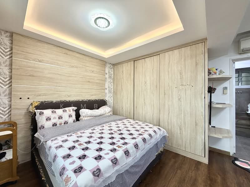 95B Henderson Road HDB Flat For Sale at S$ 1,040,000 | PropertyGuru Singapore - Bedroom