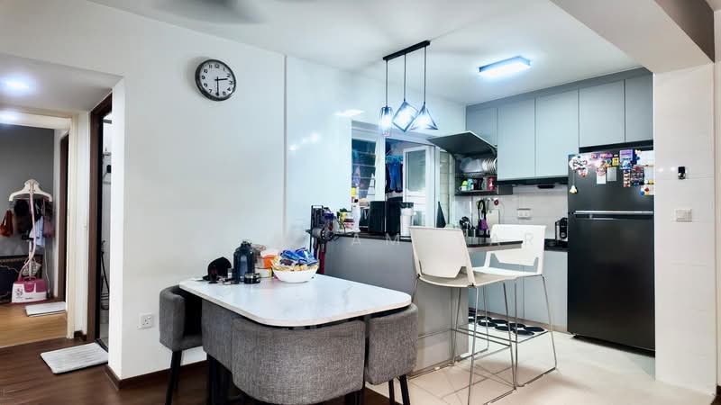 619A Tampines Street 61 HDB Flat For Sale at S$ 788,000 | PropertyGuru Singapore - Kitchen