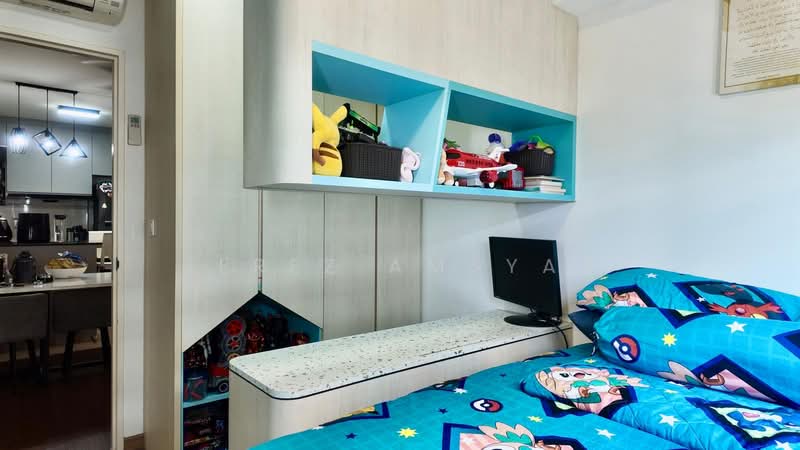 619A Tampines Street 61 HDB Flat For Sale at S$ 788,000 | PropertyGuru Singapore - Bedroom