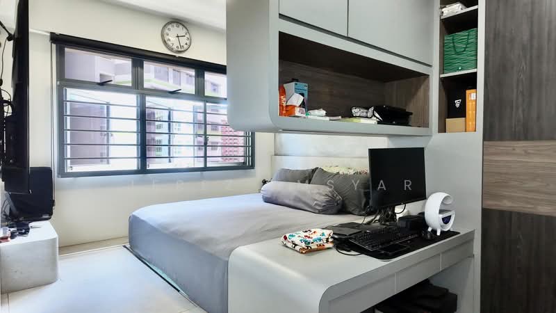 619A Tampines Street 61 HDB Flat For Sale at S$ 788,000 | PropertyGuru Singapore - Bedroom
