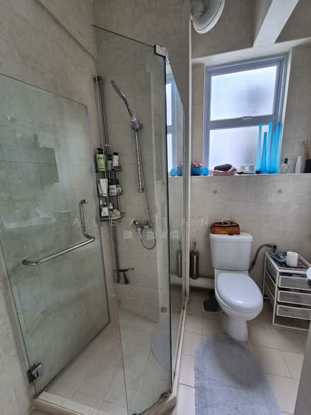 Botanic Gardens Mansion, 2 Taman Serasi, 3 Bedrooms, 1,755 sqft, Apartment For Rent, by Alex Tang 陳拁燐, 500068478 - Bathroom - PropertyGuru.com.sg