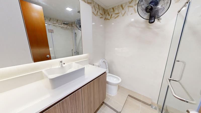 Burlington Square, 175 Bencoolen Street, 1 Bedroom, 752 sqft, Apartment For Rent, by Joseph Khoo, 500068486 - Bathroom - PropertyGuru.com.sg