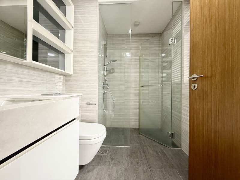 Riverbank at Fernvale Condominium For Sale at S$ 1,450,000 | PropertyGuru Singapore - Bathroom