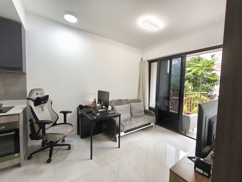 Riverfront Residences Condominium For Sale at S$ 770,000 | PropertyGuru Singapore - Living Room