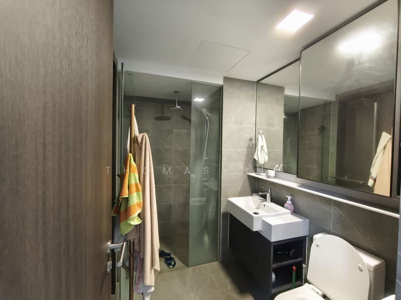 Riverfront Residences Condominium For Sale at S$ 770,000 | PropertyGuru Singapore