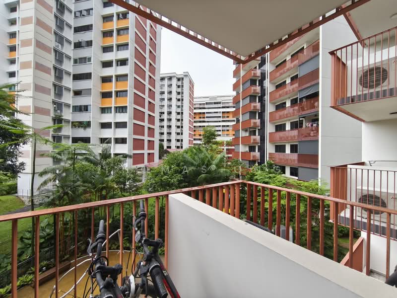 Riverfront Residences Condominium For Sale at S$ 770,000 | PropertyGuru Singapore