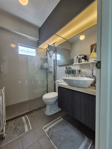428A Yishun Avenue 11 HDB Flat For Sale at S$ 750,000 | PropertyGuru Singapore - Bathroom