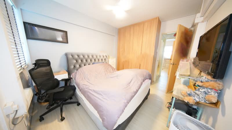 150 Ang Mo Kio Avenue 5 HDB Flat For Sale at S$ 448,000 | PropertyGuru Singapore - Bedroom