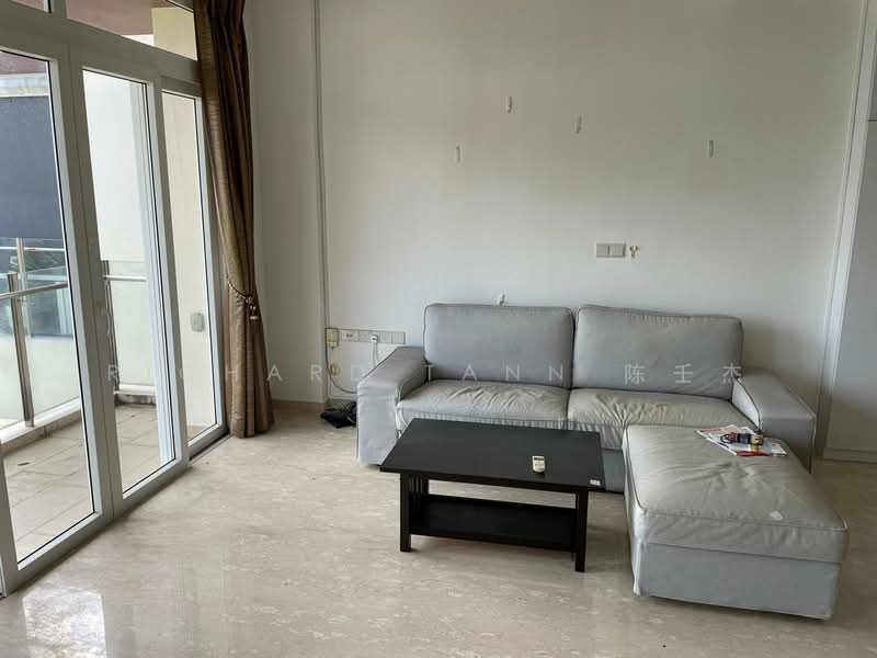 Glasgow Residences Condominium For Sale at S$ 1,700,000 | PropertyGuru Singapore - Living Room