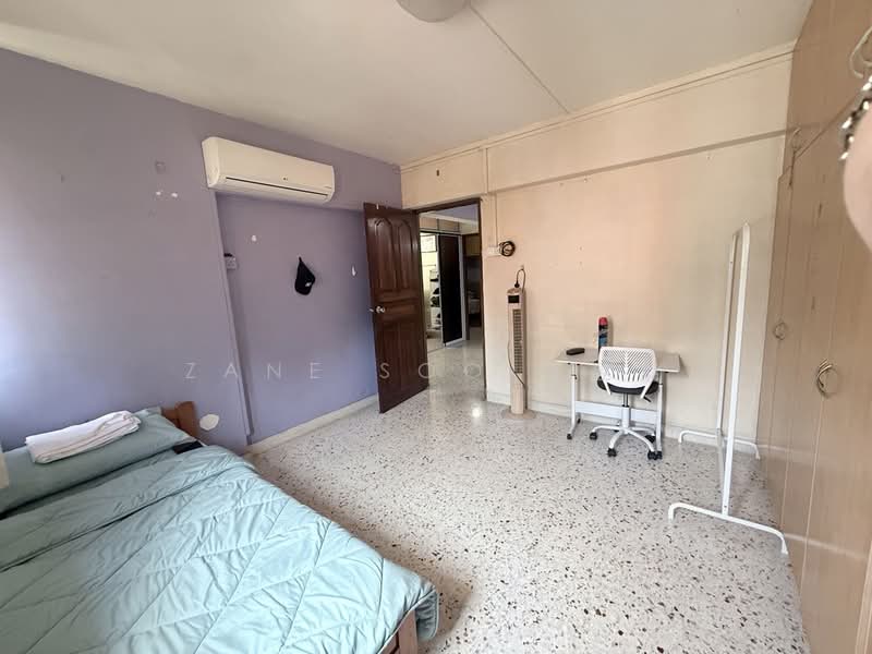 72 Bedok South Avenue 3 HDB Flat For Sale at S$ 730,000 | PropertyGuru Singapore - Common Bedroom 1