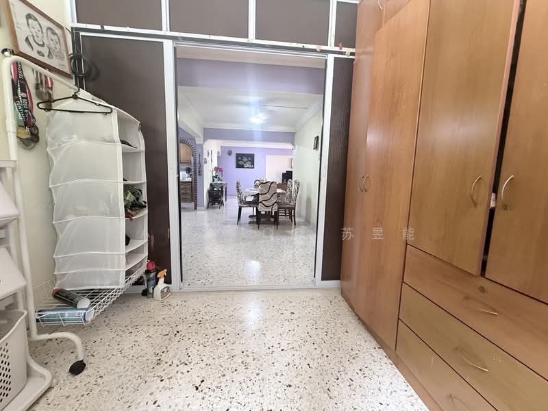 72 Bedok South Avenue 3 HDB Flat For Sale at S$ 730,000 | PropertyGuru Singapore - Interior