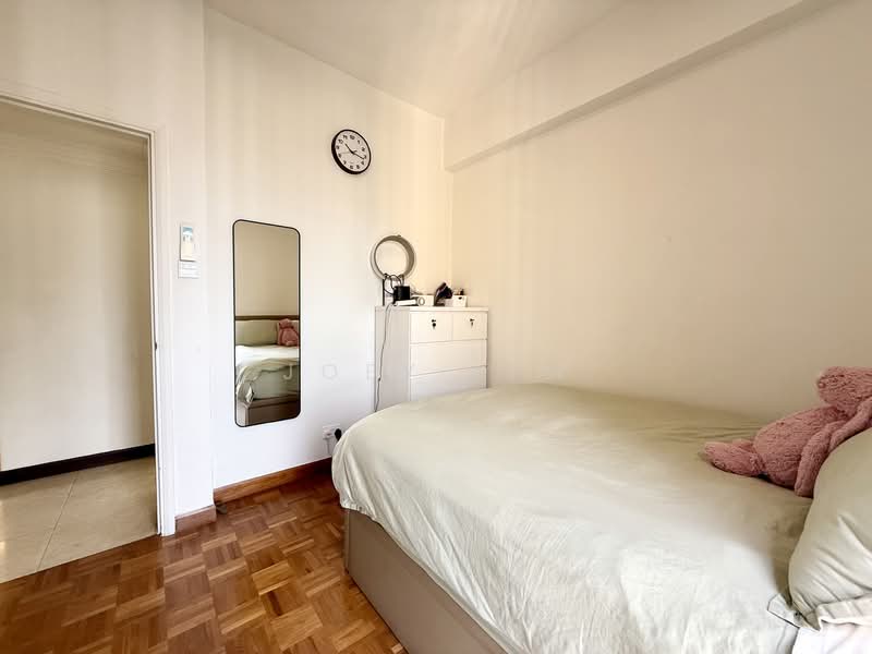 Seasons View Condominium For Sale at S$ 1,890,000 | PropertyGuru Singapore - Bedroom