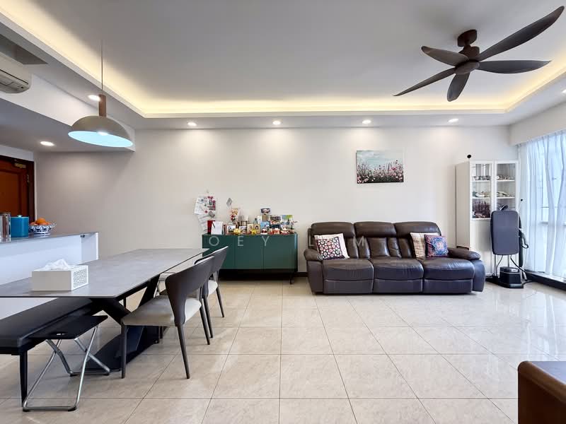 Seasons View Condominium For Sale at S$ 1,890,000 | PropertyGuru Singapore - Living Room