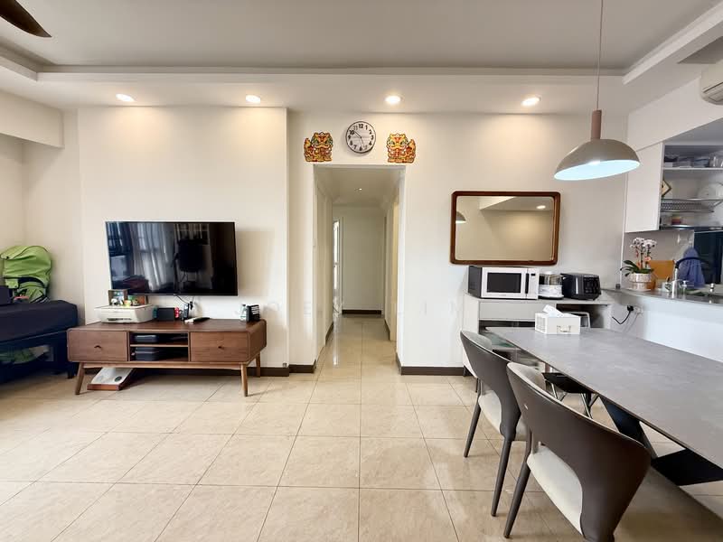 Seasons View Condominium For Sale at S$ 1,890,000 | PropertyGuru Singapore - Living Room