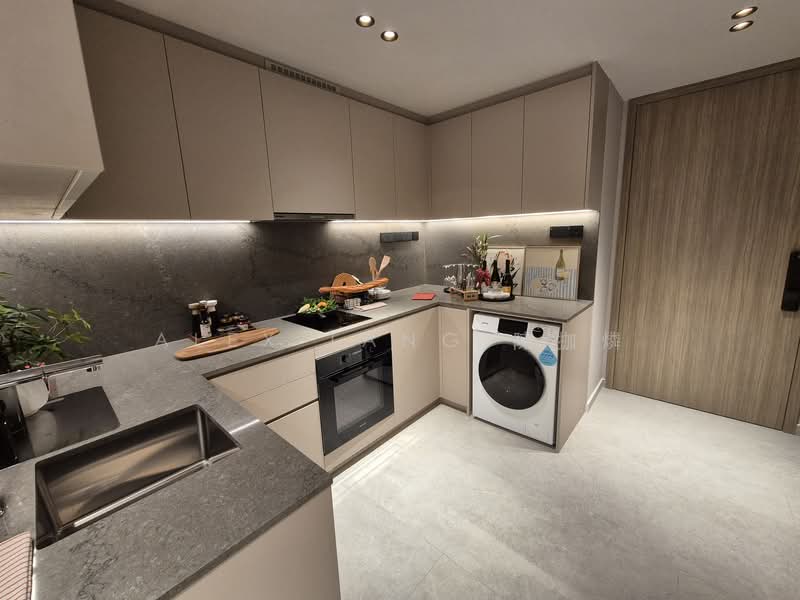 River Modern Condominium For Sale at S$ 2,506,000 | PropertyGuru Singapore - Kitchen