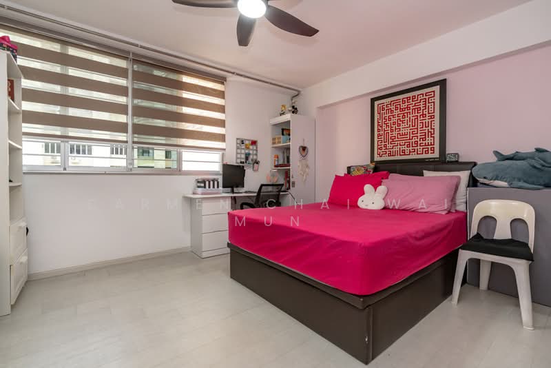 154 Simei Street 1 HDB Flat For Sale at S$ 750,000 | PropertyGuru Singapore - Bedroom