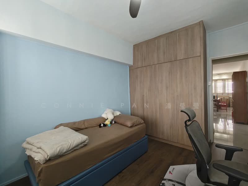 510 Pasir Ris Street 52 HDB Flat For Sale at S$ 1,250,000 | PropertyGuru Singapore - Bedroom