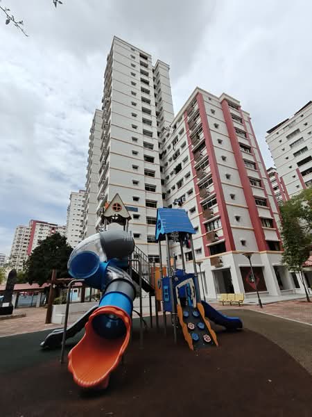 510 Pasir Ris Street 52 HDB Flat For Sale at S$ 1,250,000 | PropertyGuru Singapore - Exterior