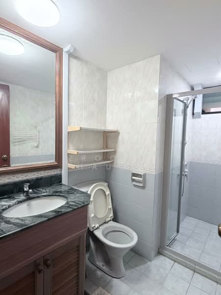 Simsville, 2 Geylang East Avenue 2, Room Rental, 120 sqft, Condominium For Rent, by ZRooom, 500068618 - Bathroom - PropertyGuru.com.sg